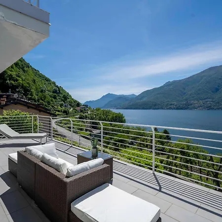 White House - Stunning Views * Dorio